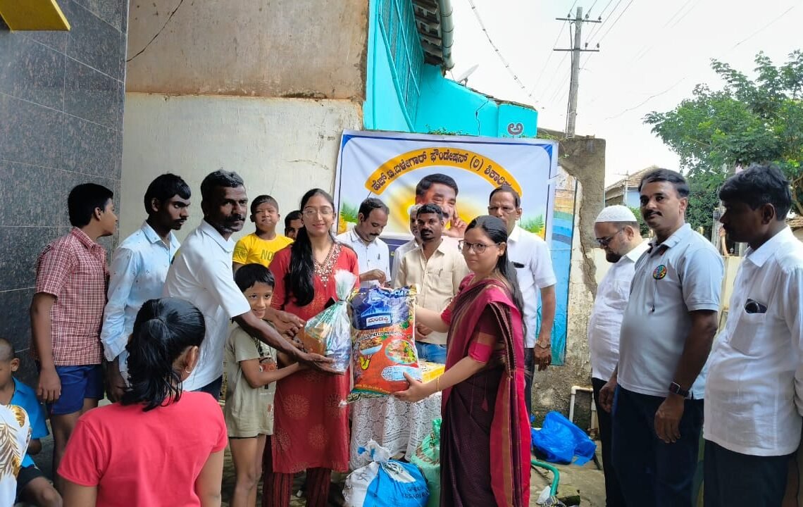 ಹೆಚ್ ಟಿ ಬಳೆಗಾರ್ ಫೌಂಡೇಶನ್ ವತಿಯಿಂದ ಬುದ್ಧಿಮಾಂಧ್ಯ ಮಕ್ಕಳ ವಸತಿ ಶಾಲೆಗೆ ಕೊಡುಗೆ