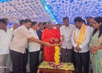 ಅಭಿವೃದ್ಧಿಯೇ ಮುಖ್ಯ, ರಾಜಕಾರಣವಲ್ಲ: ಸಚಿವ ಸತೀಶ್ ಜಾರಕಿಹೊಳೆ