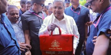 ಕರ್ನಾಟಕ ಬಜೆಟ್: 56,000 ಉದ್ಯೋಗ, 40 ಕಿ.ಮೀ ಸುರಂಗ ರಸ್ತೆ, ರೈತರಿಗೆ 30,000 ಕೋಟಿ ಸಾಲ; ಗ್ಯಾರಂಟಿಗಳ ಗಟ್ಟಿ ಬುನಾದಿಯ ಸಮಗ್ರ ಬಜೆಟ್!