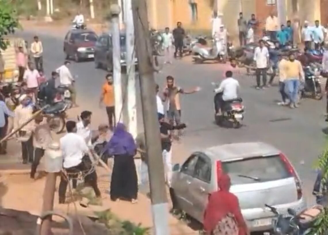 ಶಿಕಾರಿಪುರ: ರಂಜಾನ್ ದೇಣಿಗೆ ಸಂಘರ್ಷ: ಕಲ್ಲು ತೂರಾಟ, 10 ಜನರ ಬಂಧನ